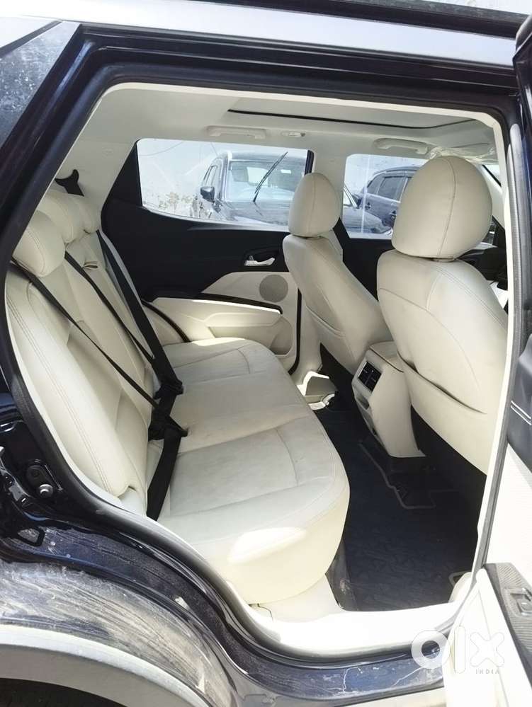Mahindra Xuv 3xo Ax7l Petrol Mt, 2024, Petrol