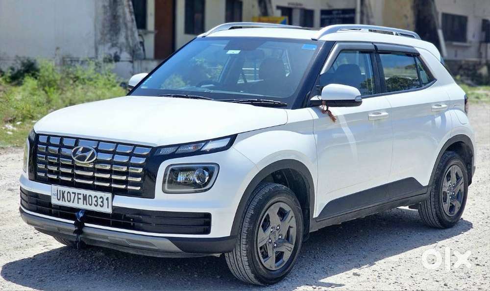 Hyundai Venue Sx Mt, 2023, Petrol