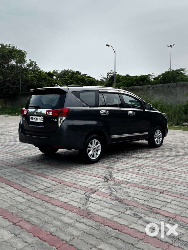 Toyota Innova Crysta 2.8 Zx At, 2017, Diesel