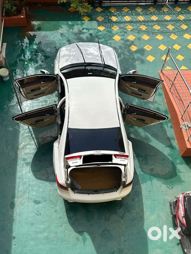 Hyundai Sonata Transform 2009