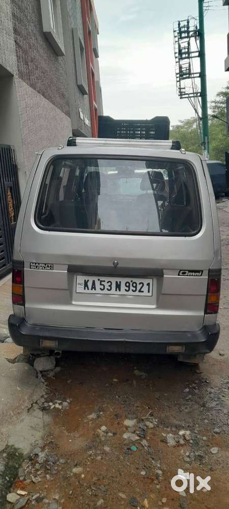 Maruti Omni 5-Seater 2010