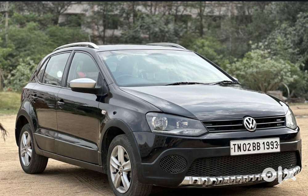 Volkswagen Crosspolo 2015 Diesel Well Maintained