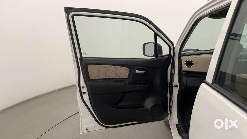 Maruti Suzuki Wagon R 1.0 Vxi Amt, 2017, Petrol