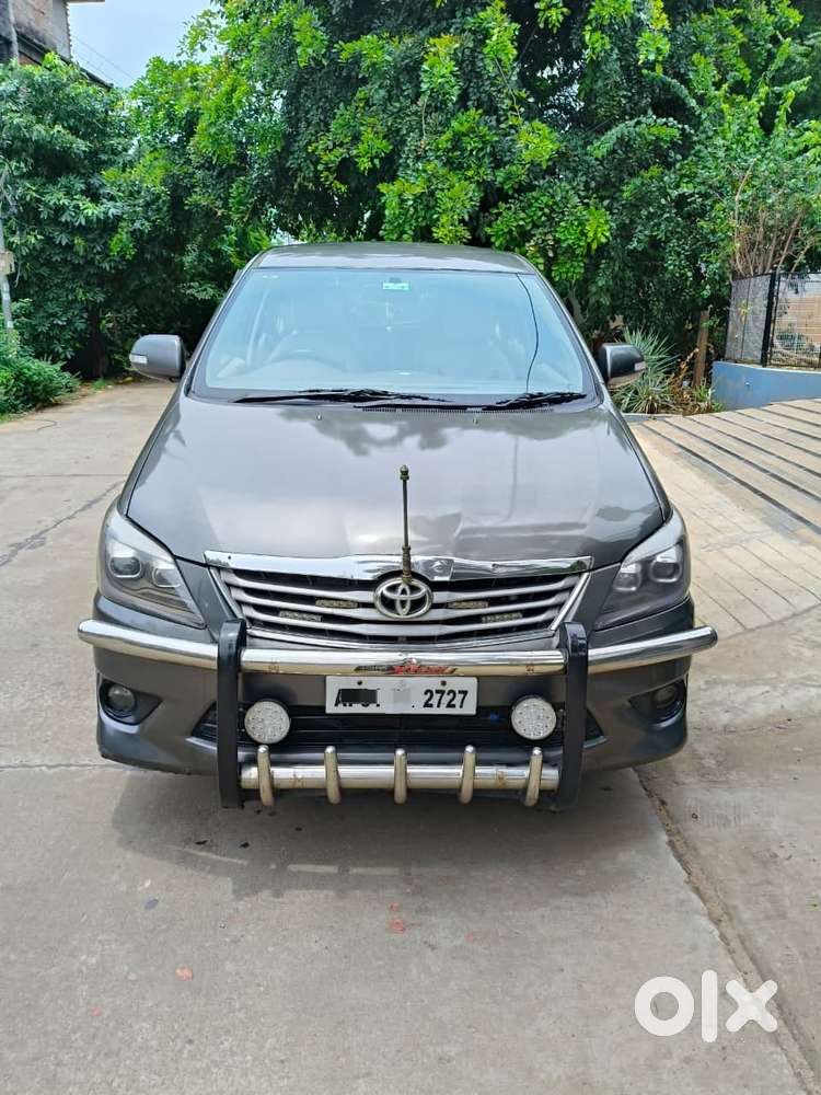Toyota Innova 2.5 V 7 Str, 2012, Diesel
