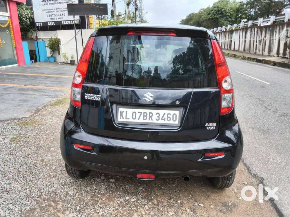 Maruti Suzuki Ritz Vxi, 2011, Petrol