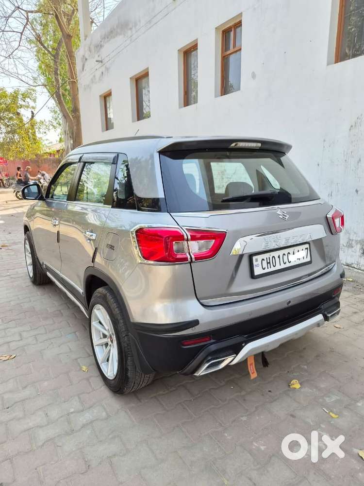 Maruti Suzuki Brezza 1.5 Zxi Plus Smart Hybrid Dual Tone, 2022, Petr..