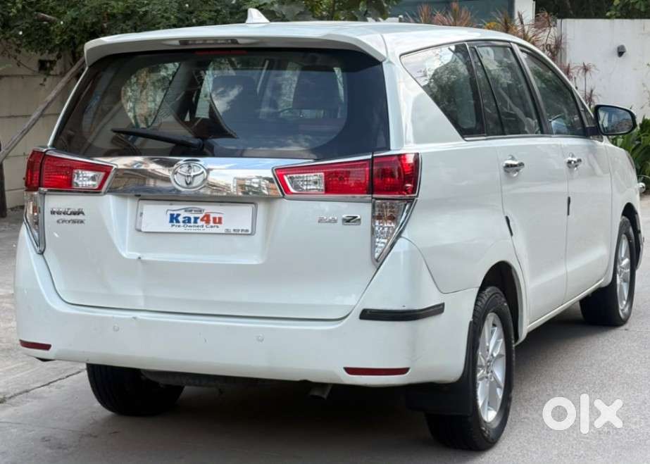 Toyota Innova Crysta 2.8z Automatic, 2017, Diesel