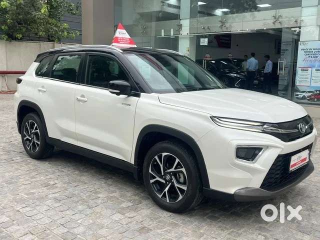 Toyota Urban Cruiser Hyryder 1.5 V Hybrid, 2024, Petrol