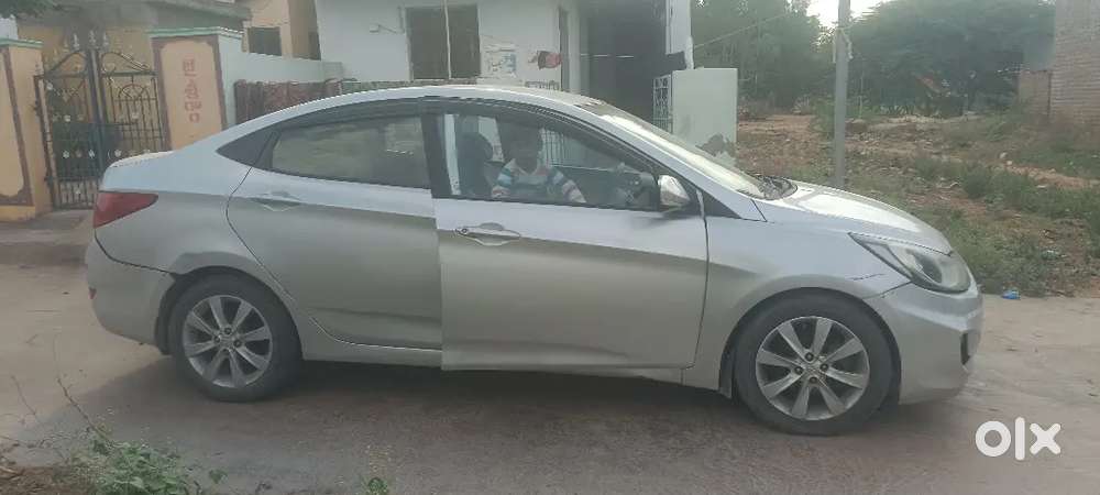 Hyundai Verna 2013