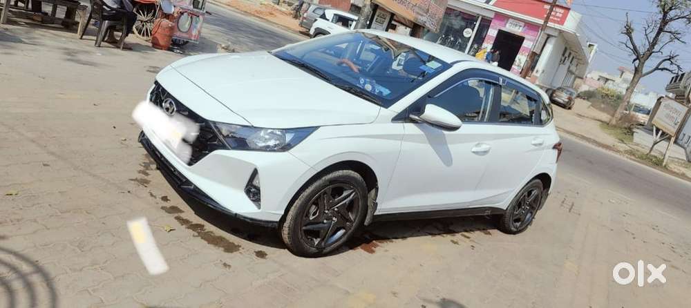 Hyundai I20 Sportz 2023 Km Driven