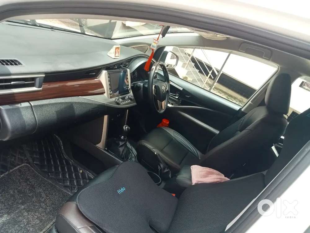 Toyota Innova Crysta 2024