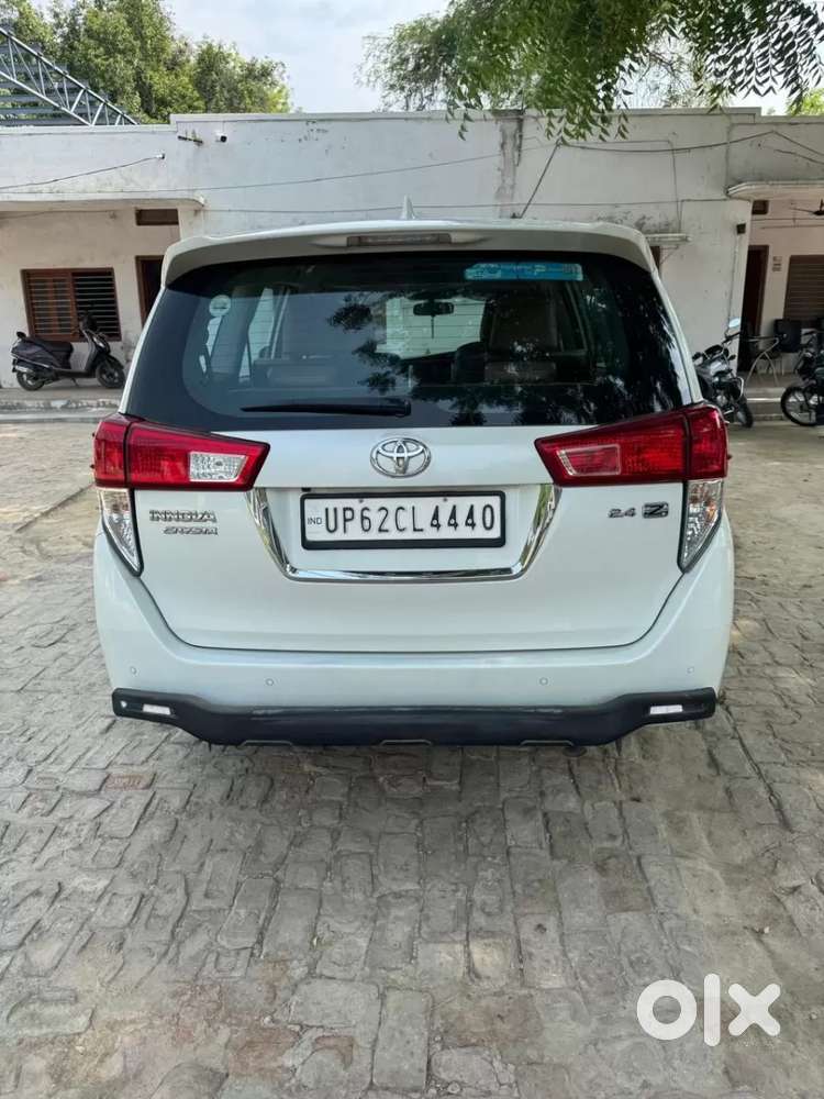 Toyota Innova Crysta [2020-ongoing] 2.4 Zx 7 Str, 2022, Diesel