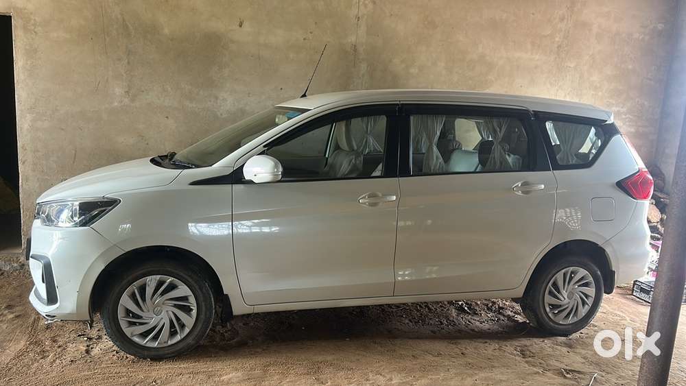 Maruti Suzuki Ertiga Petrol 2023