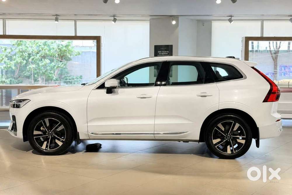 Volvo Xc60 2.0 B5 Ultimate, 2026, Petrol