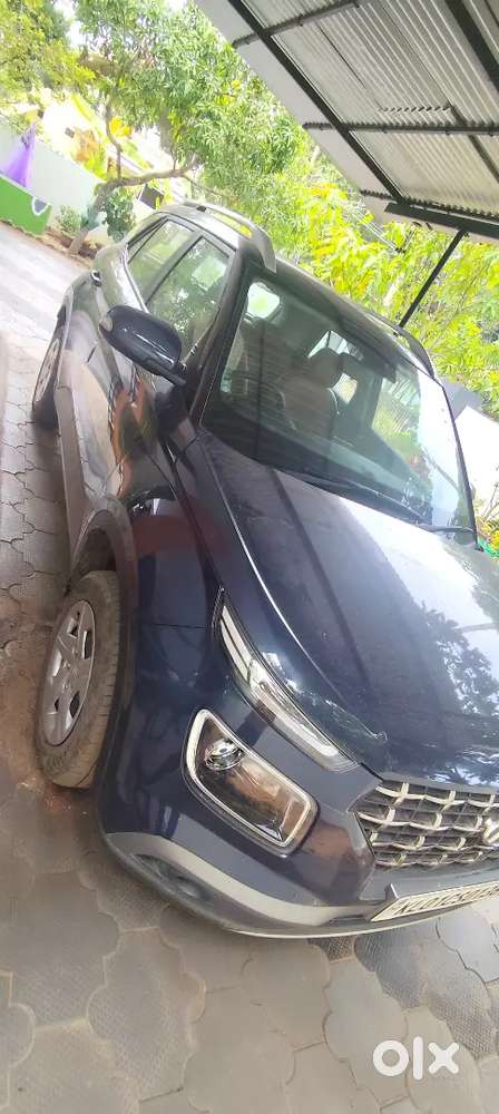 Hyundai Venue 2021 Petrol 22500 Km Driven Good Condition
