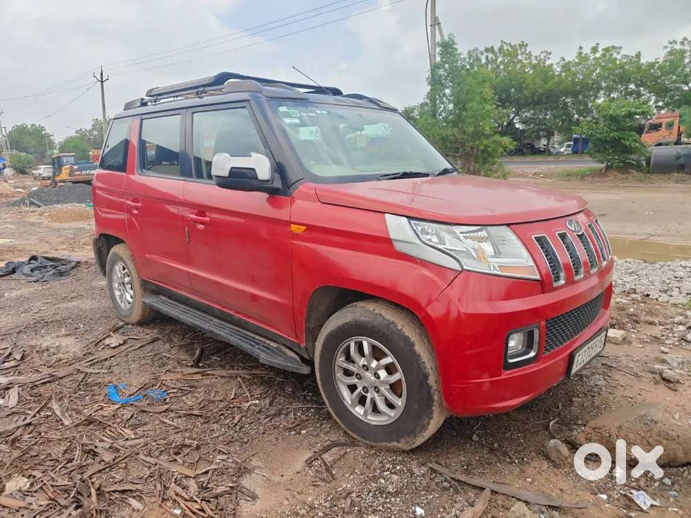 Mahindra Tuv 300 2018