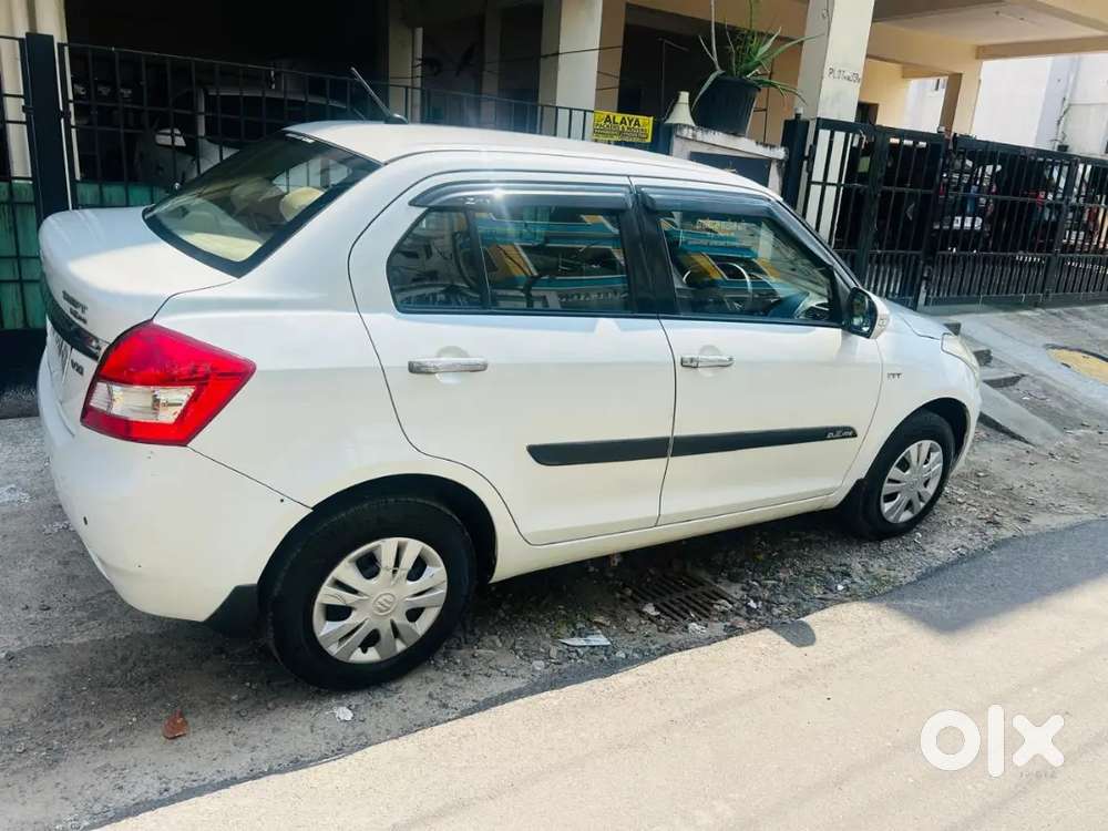Maruti Suzuki Dzire Vxi 2013, 2nd Own, White Color, Showroom Condition