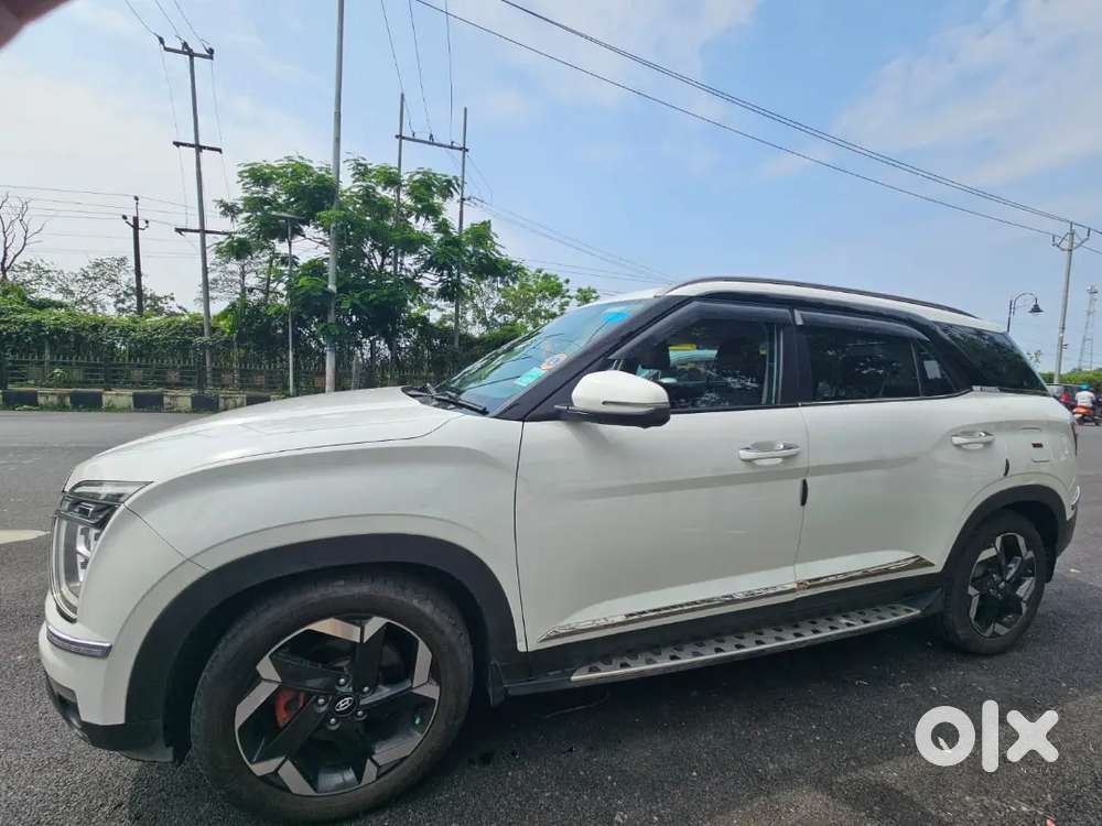 Hyundai Alcazar 2023 Petrol Well Maintained