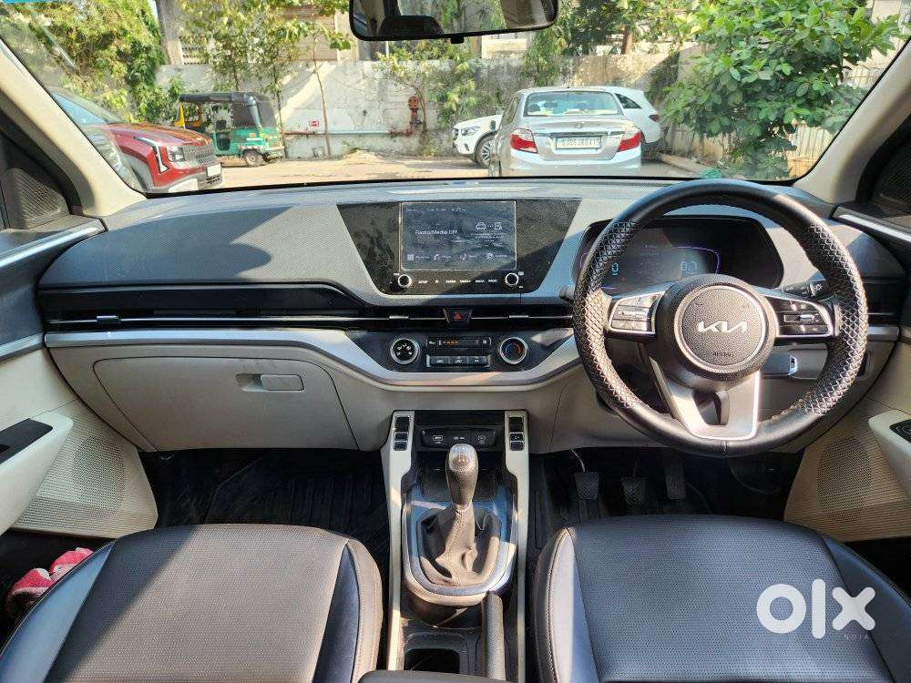 Kia Carens 1.5 Premium 7 Str, 2024, Diesel