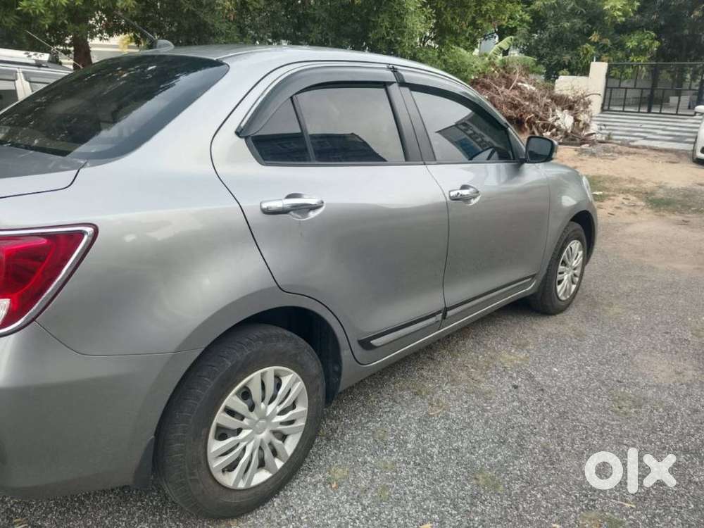 Maruti Suzuki Dzire 1.2 Vxi, 2022, Petrol