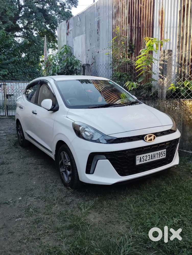 Hyundai Aura 1.2 Petrol 2024