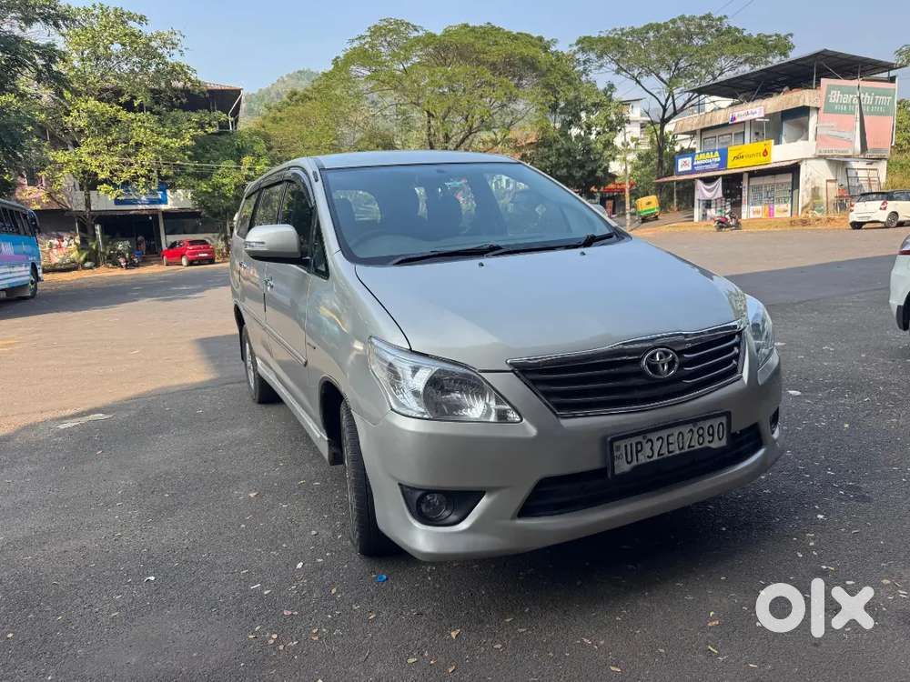 Toyota Innova 2012 Diesel Well Maintained