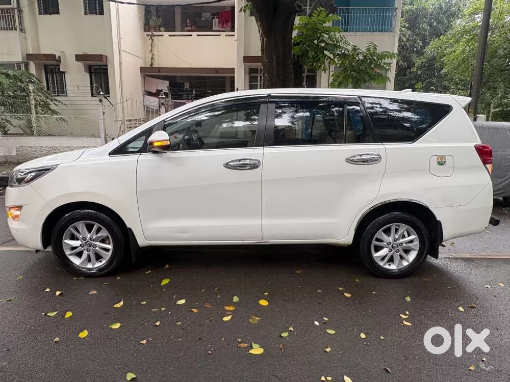 Toyota Innova Crysta 2.4 V 7 Str, 2017, Diesel