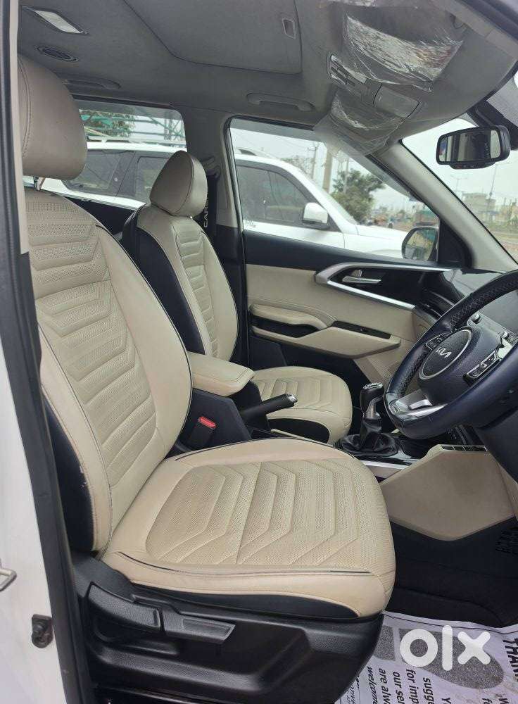 Kia Carens 1.5 Luxury Plus Diesel 6 Str, 2022, Diesel