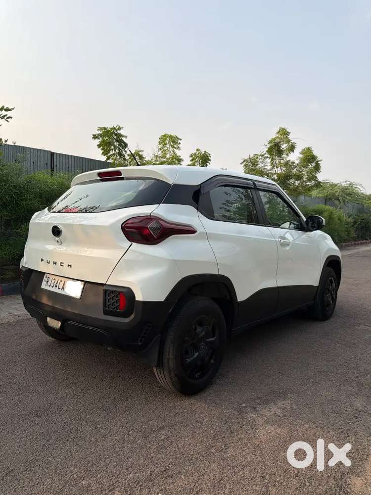 Tata Punch 1.2p Adventure +