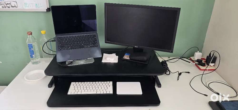 Standing Desk Convertor (Black)