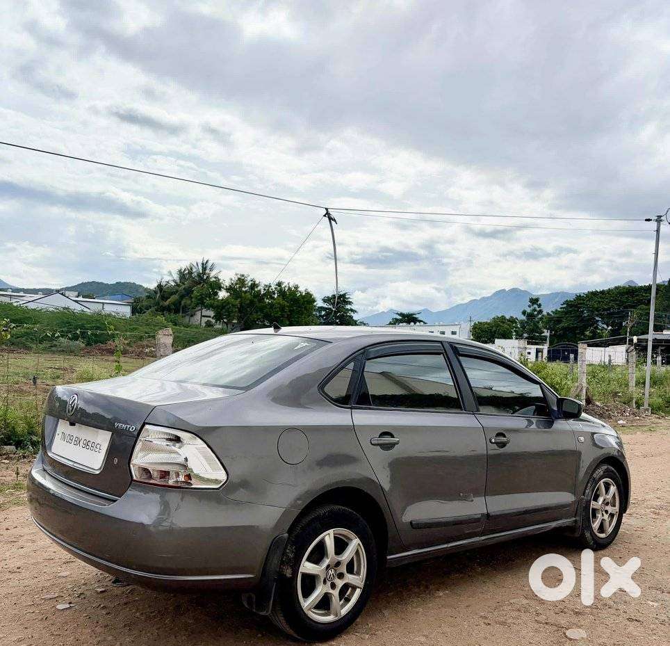Volkswagen Vento Petrol Highline, 2014, Petrol