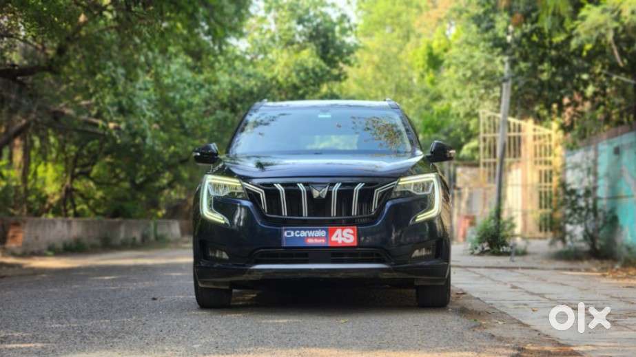 Mahindra Xuv700 2.0 Ax 5 Petrol At Str, 2022, Petrol