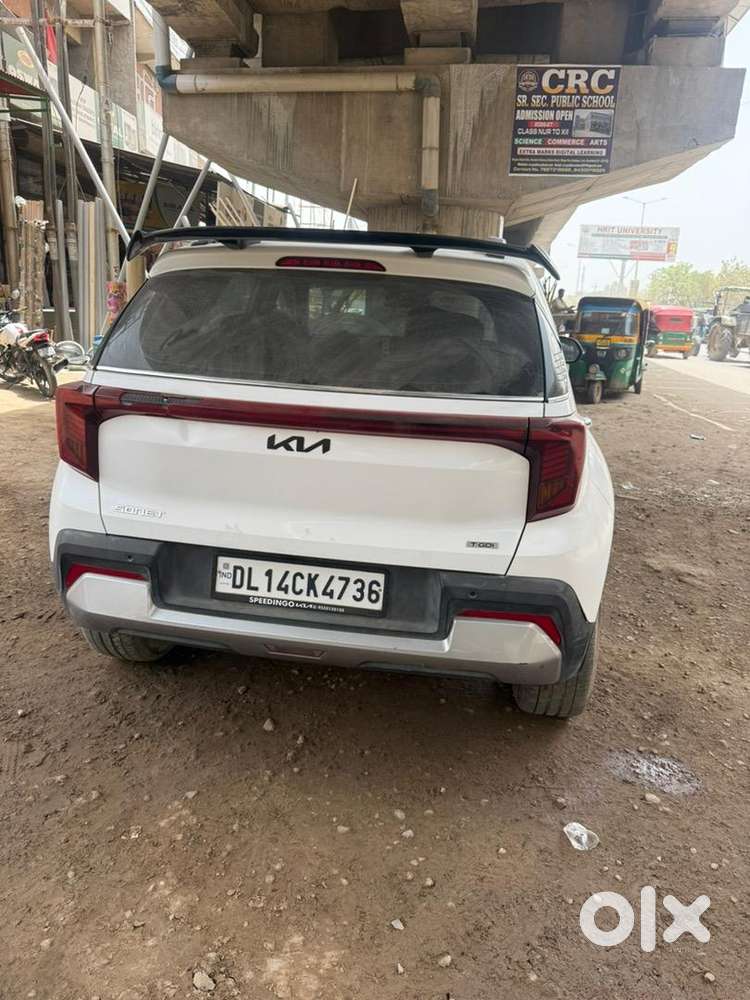 Kia Petrol Car 2025