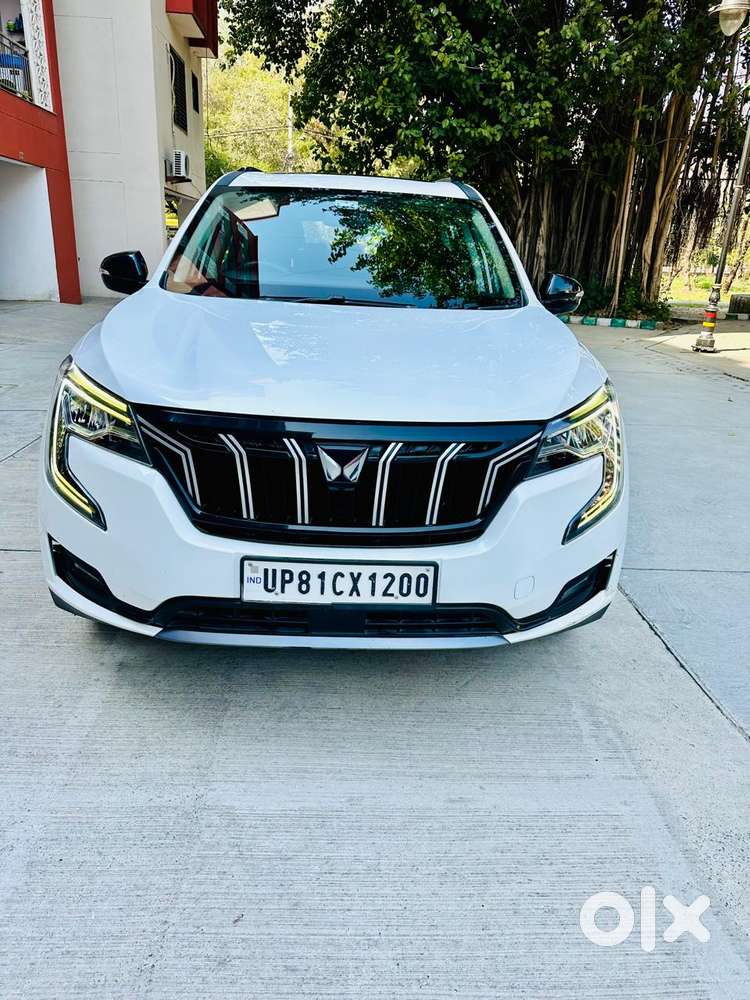 Mahindra Xuv700 2.0 Ax 5 Petrol Mt 7 Str, 2022, Petrol