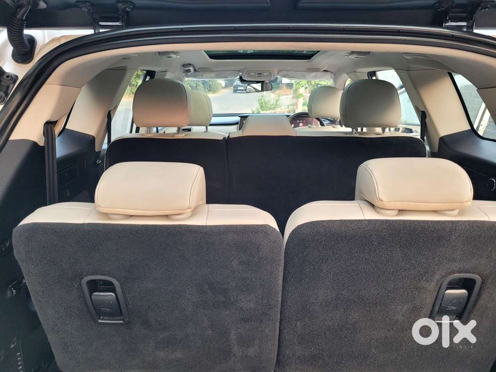 Mahindra Xuv700 2.2 Ax 7 Diesel At Luxury Pack Str, 2022, Diesel