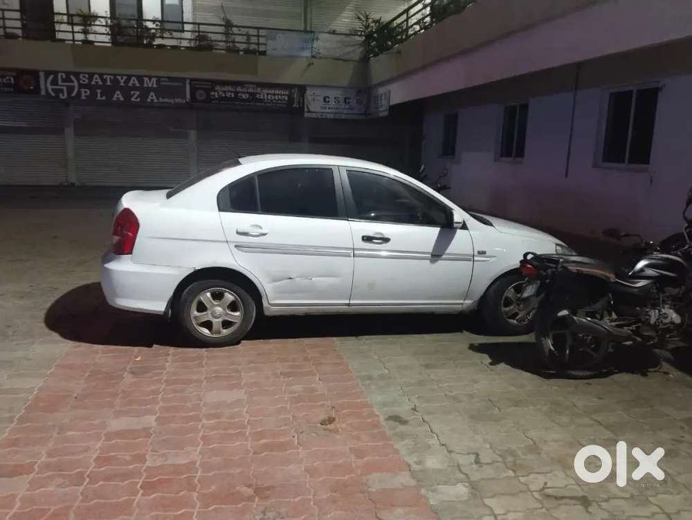 Hyundai Verna 2011