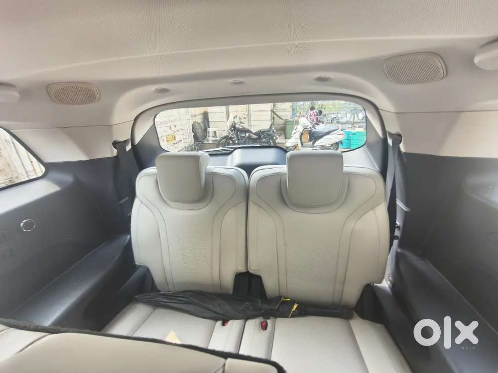 Mahindra Xuv700 2023 Petrol Excellent Condition