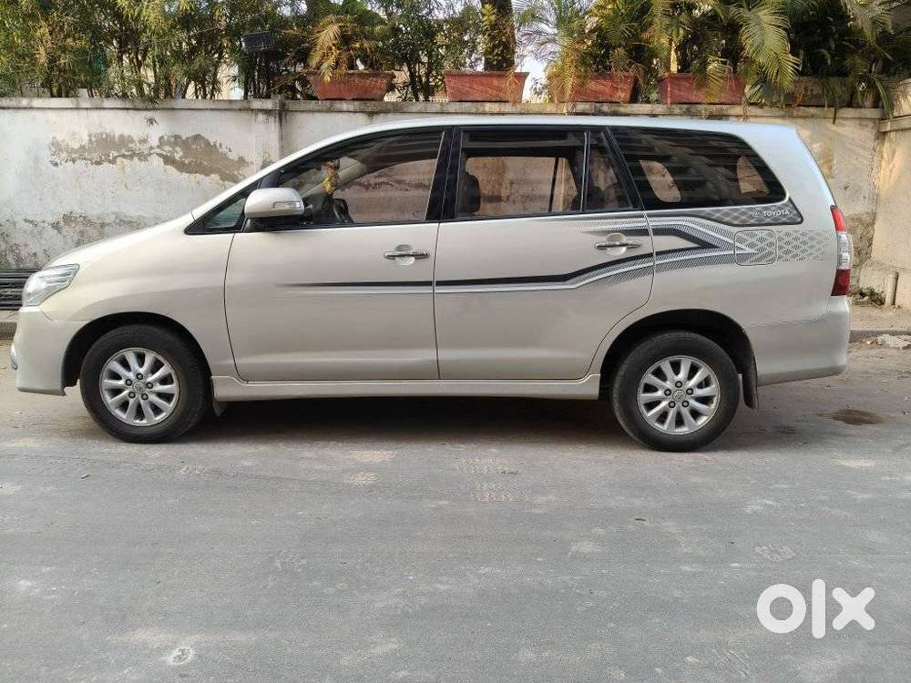 Toyota Innova 2.5 V 8 Str, 2013, Diesel