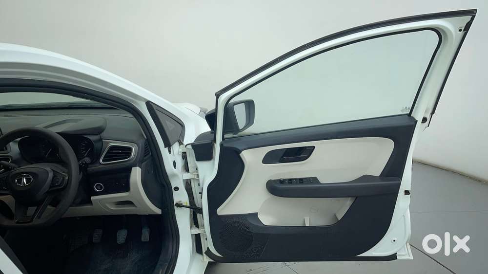 Tata Altroz 1.2 Xt, 2021, Petrol