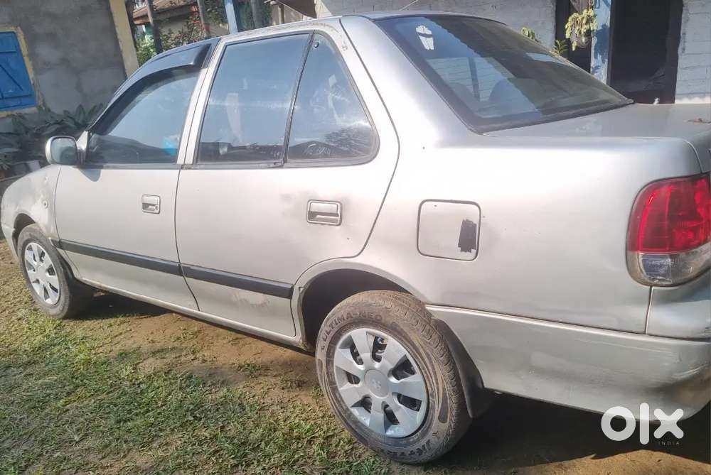 Maruti Suzuki Esteem 2004