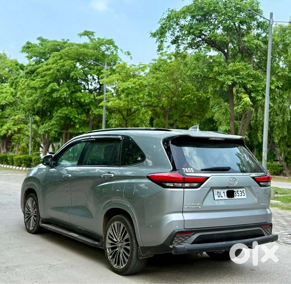 Toyota Innova Hycross 2.0 Vx Hybrid 8 Str, 2023, Petrol
