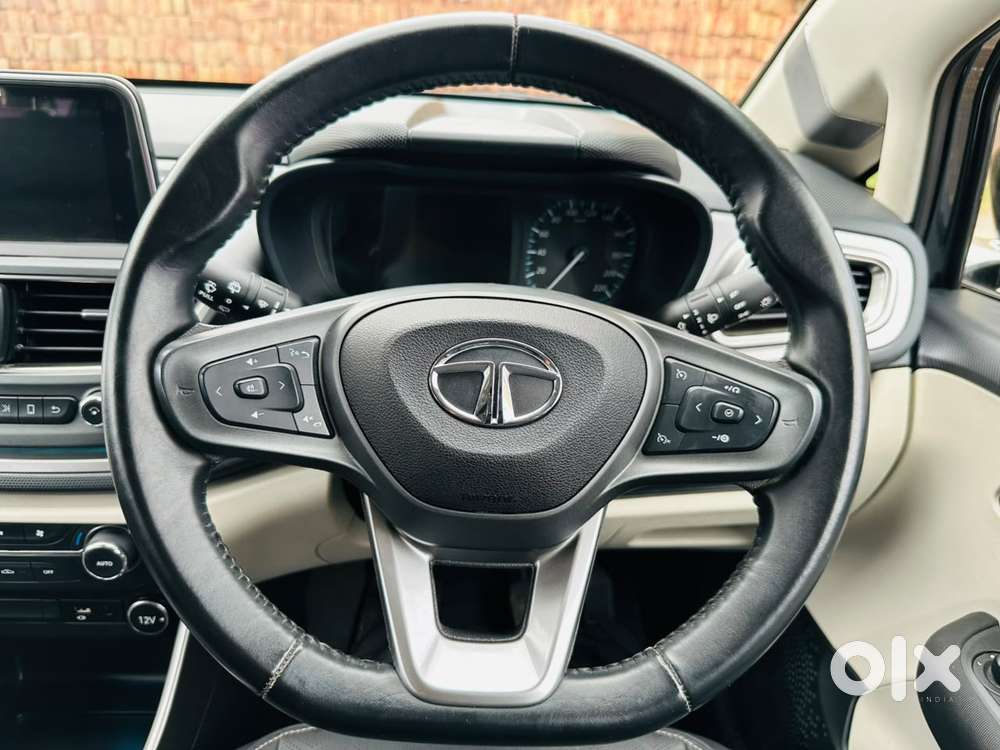 Tata Altroz 1.2 Xz Plus Rtn Dct, 2021, Petrol