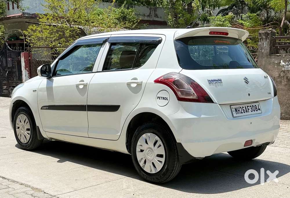 Maruti Suzuki Swift Vxi + Manual, 2013, Petrol