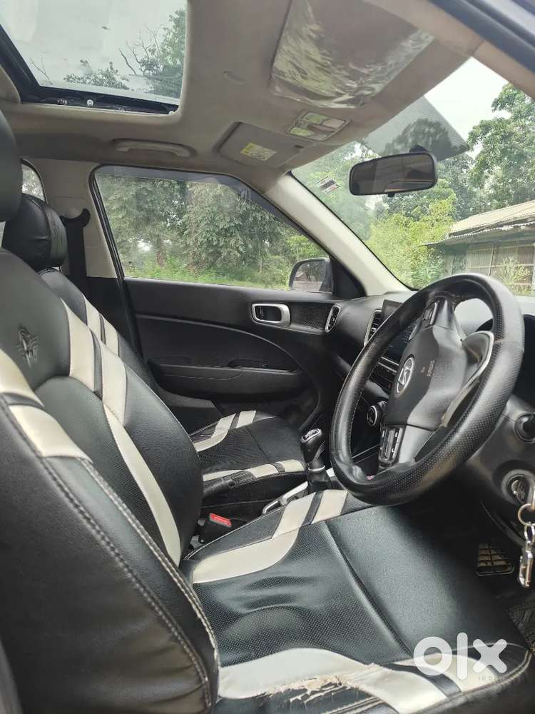 Hyundai Venue 2021 Petrol 84466 Km Driven