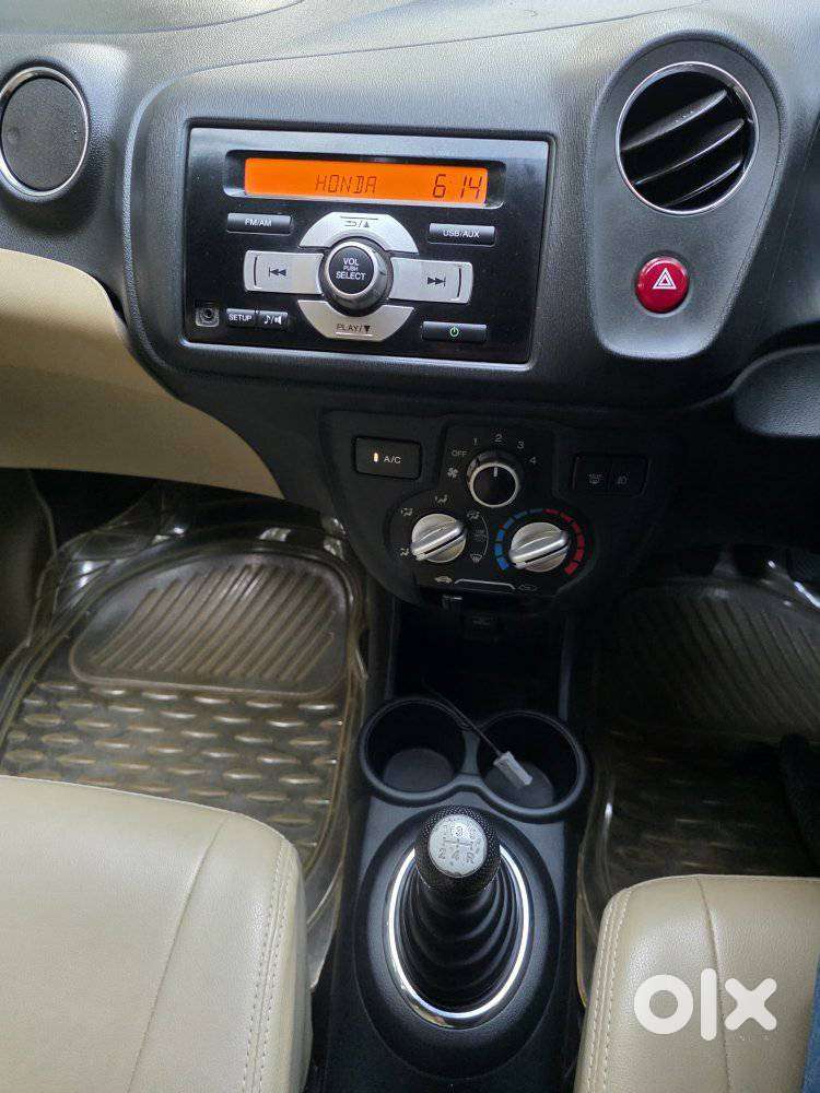 Honda Brio Vx Mt, 2016, Petrol