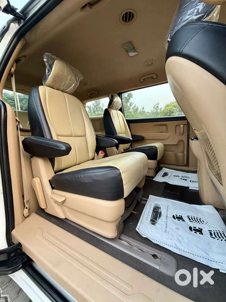 Kia Carnival Premium, 2021, Diesel