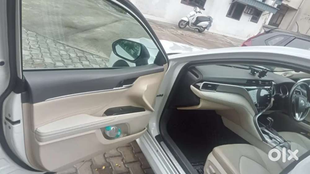 Toyota Camry 2021
