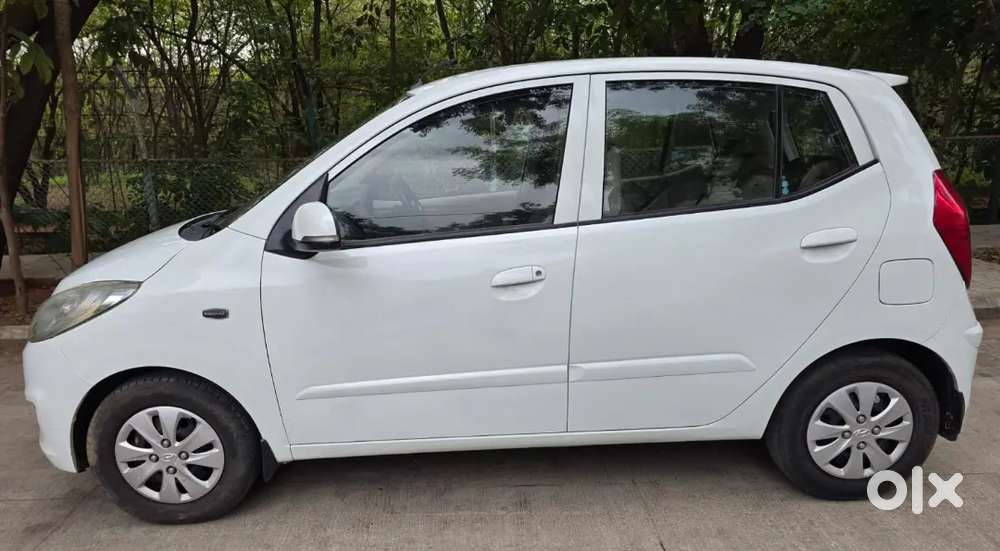 Hyundai I10 Sportz 2011 It's Urgent Sell Hyundai I10 Family Uesd