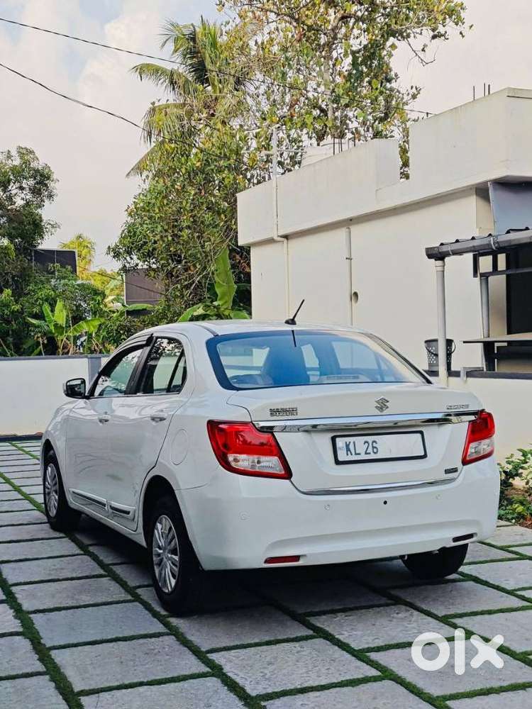 Maruti Suzuki Dzire 1.2 Vxi Amt, 2017, Petrol