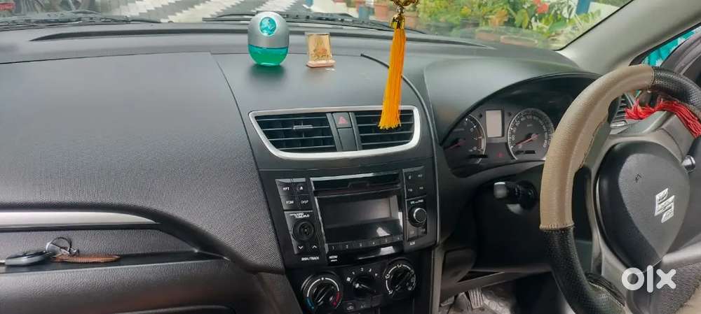 Maruti Suzuki Swift Vxi 2015